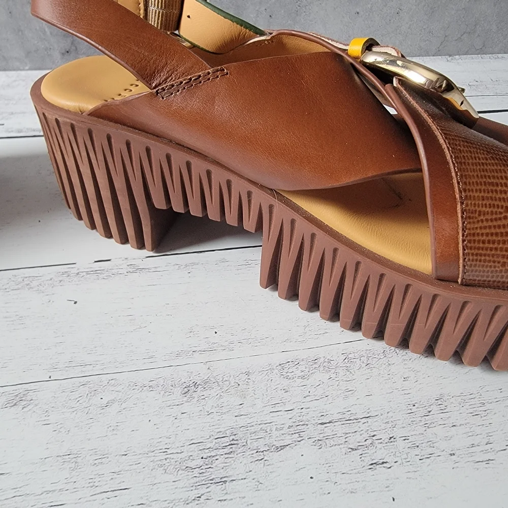 4ccccees, Plia Juno, Tan Brown Platform Sandals with Adjustable Buckle, Sz. 40 - Picture 3 of 5